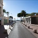 Cannes - A 50M Des Plages Et De La Croisette